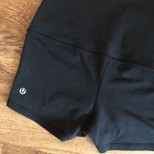 lululemon athletica Shorts - Lululemon wunder under short size 4 lululemon athletica Shorts - Lululemon wunder under short size 4